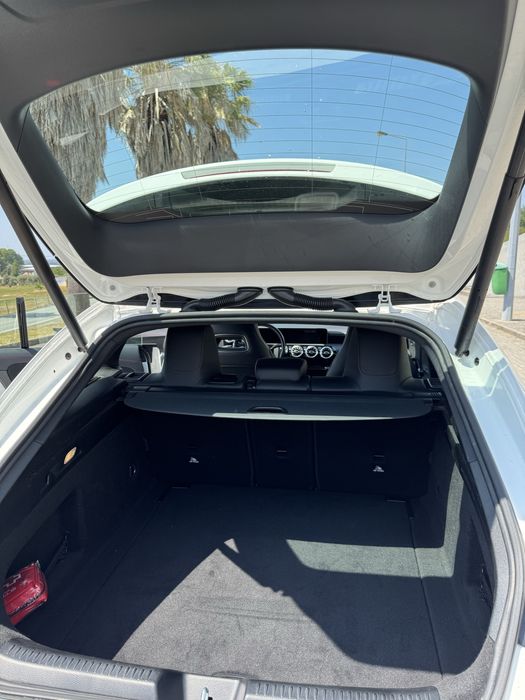 CLA 180 AMG line automático Garantia Mercedes