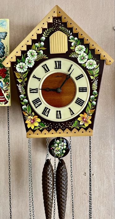 Годинник з зозулею та боєм ( часы с кукушкой и боем).