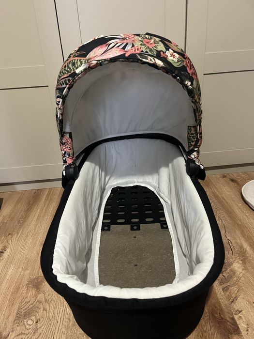 Wózek 3 w 1 Kunert Molto czarny +kwiaty