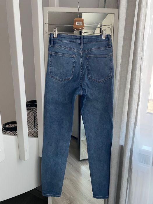 Jeansy skinny Mango