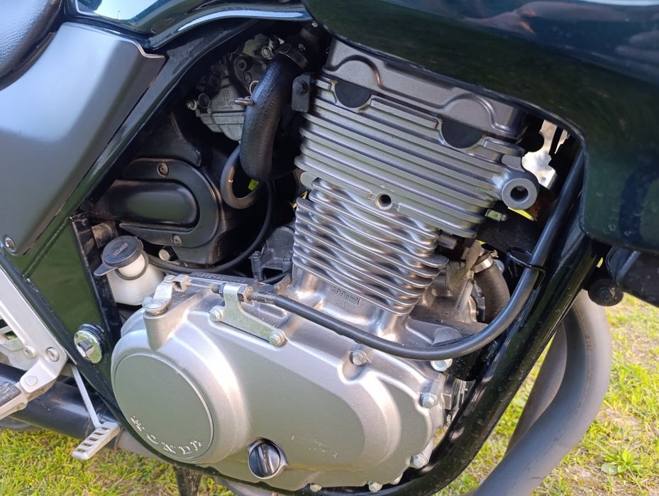 Мотоцикл Honda Sb500