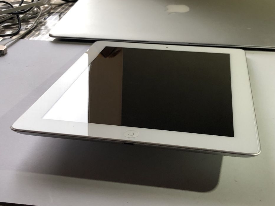 Стан! Ipad 4 64gb WIFI, 84%