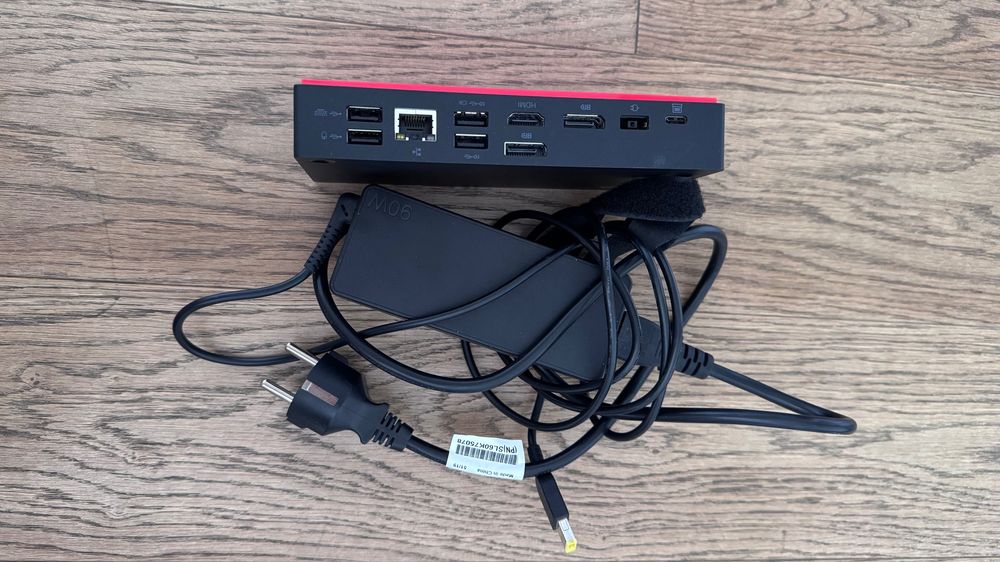 Stacja dokująca Lenovo ThinkPad i zasilacz 90W
