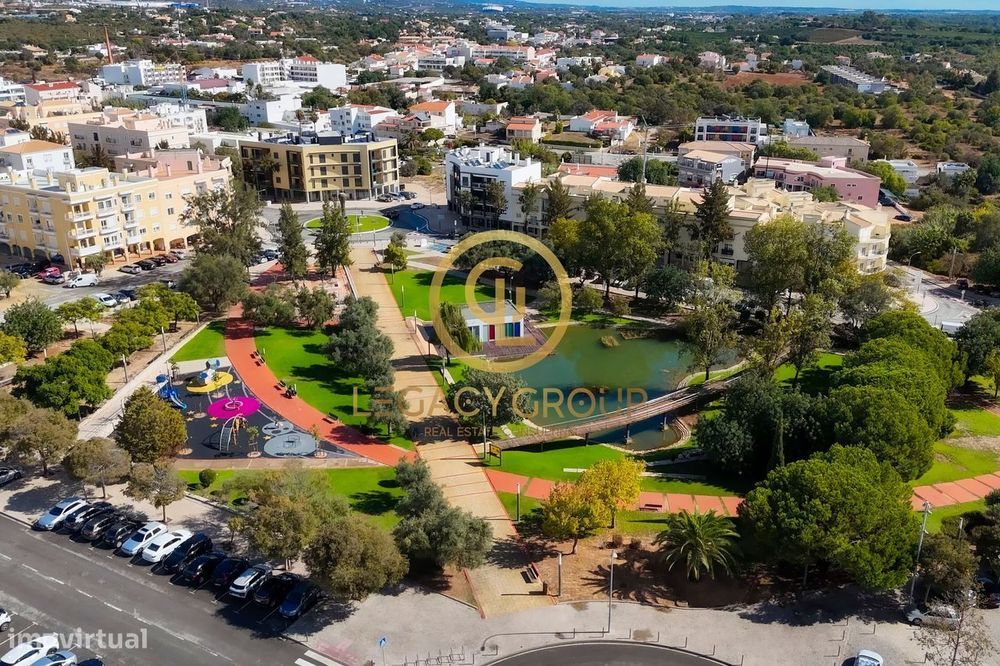 Apartamento T2 no Coração de Almancil – Conforto, Elegância e Local...