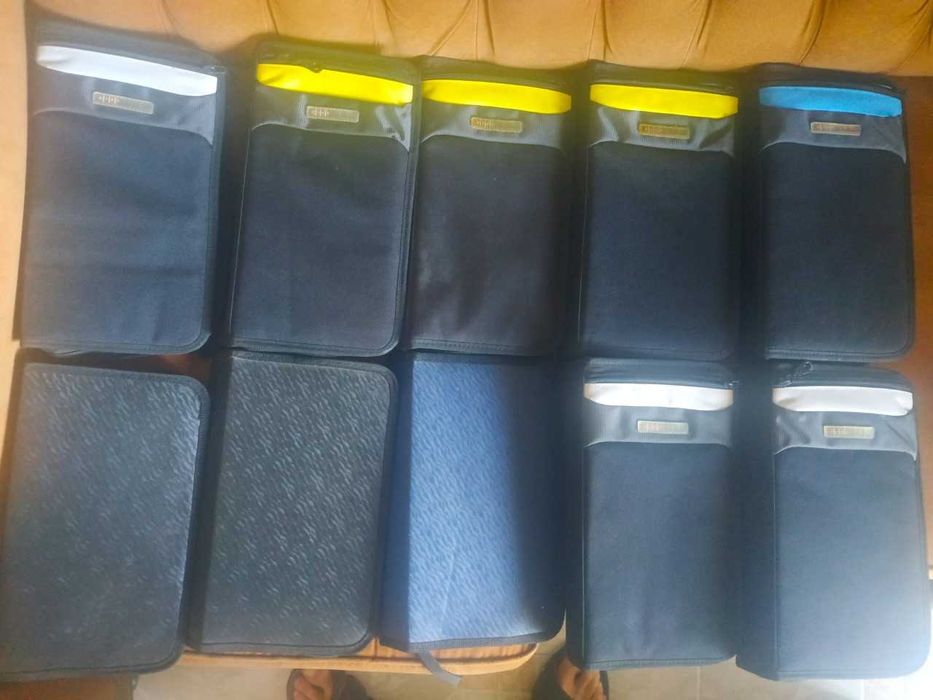 10 capas organizers para discos (CD / DVD)