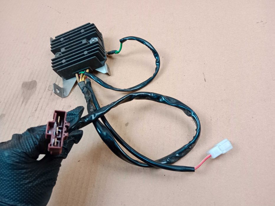 KTM 950 SM LC8 Regulator Napięcia SH541KF