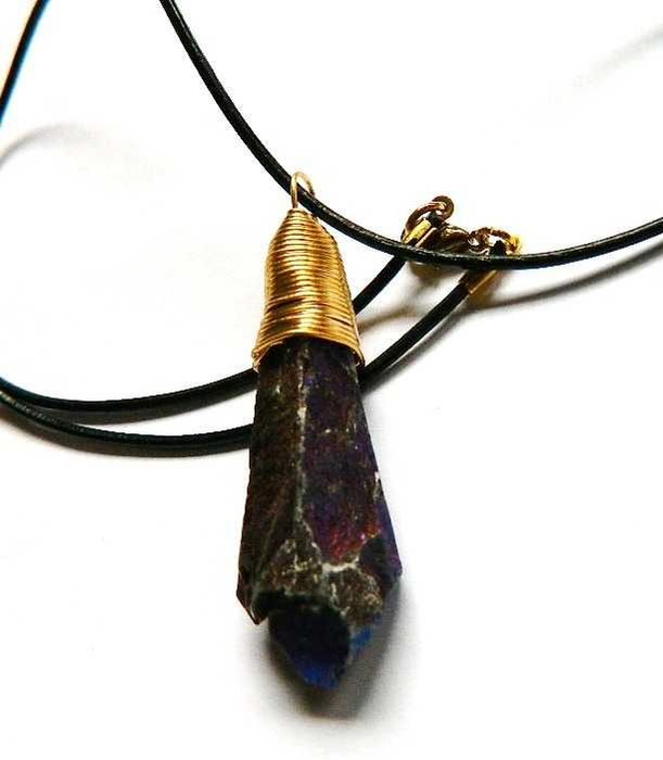 Kwarc tęczowy, tytanowy, surowy kamień, wisiorek