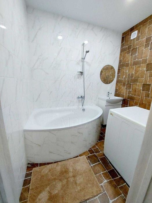 Продам 1к кв новострой с ремонтом ЖК ПтичкаIN