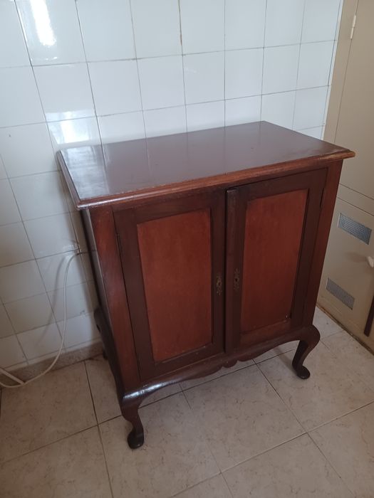 Móvel bar estilo Luis XV