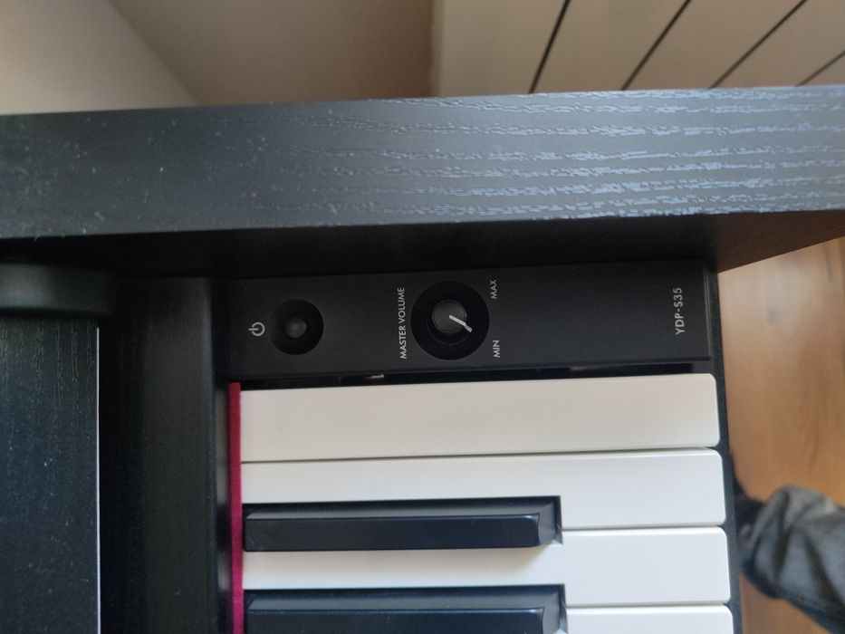 Pianino cyfrowe YAMAHA