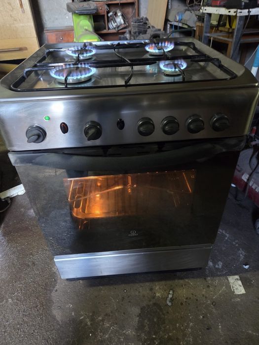 Fogão inox em bom estado