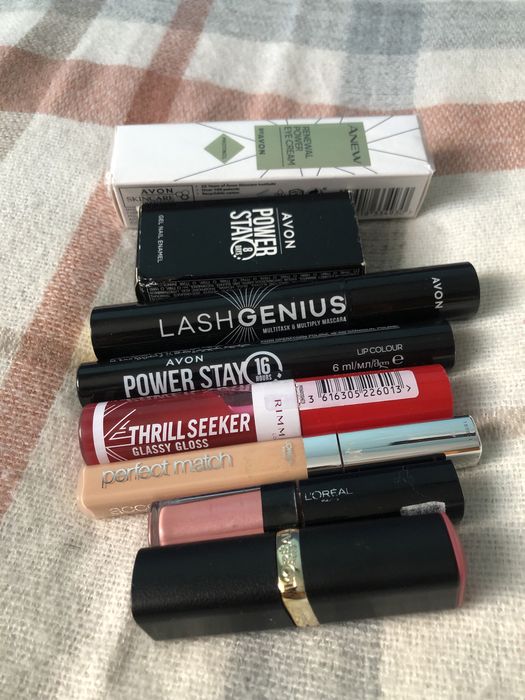 Zestaw kosmetykow do makijażu Rimmel, Avon, L’oreal