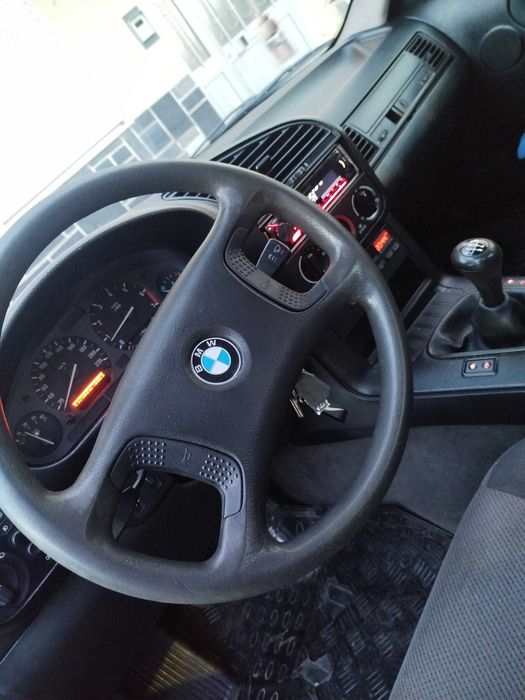 Vendo BMW 318i e36