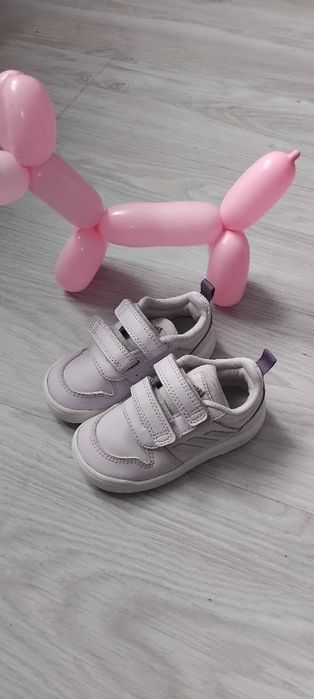 Adidasy dziewczęce r.22