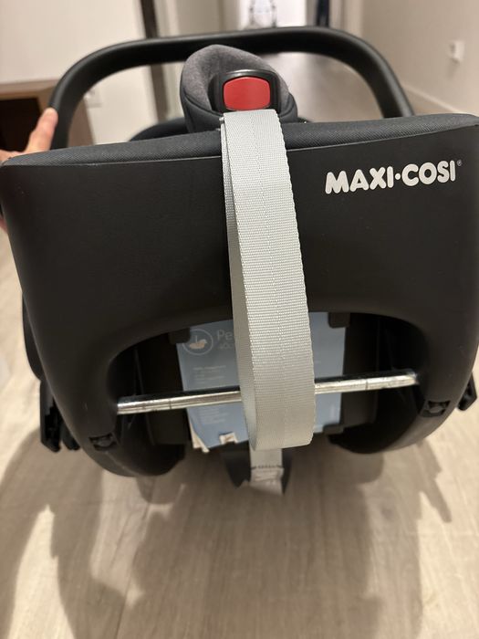Ovinho Maxi-Cosi Pebble 360 i-Size + redutor recém-nascido