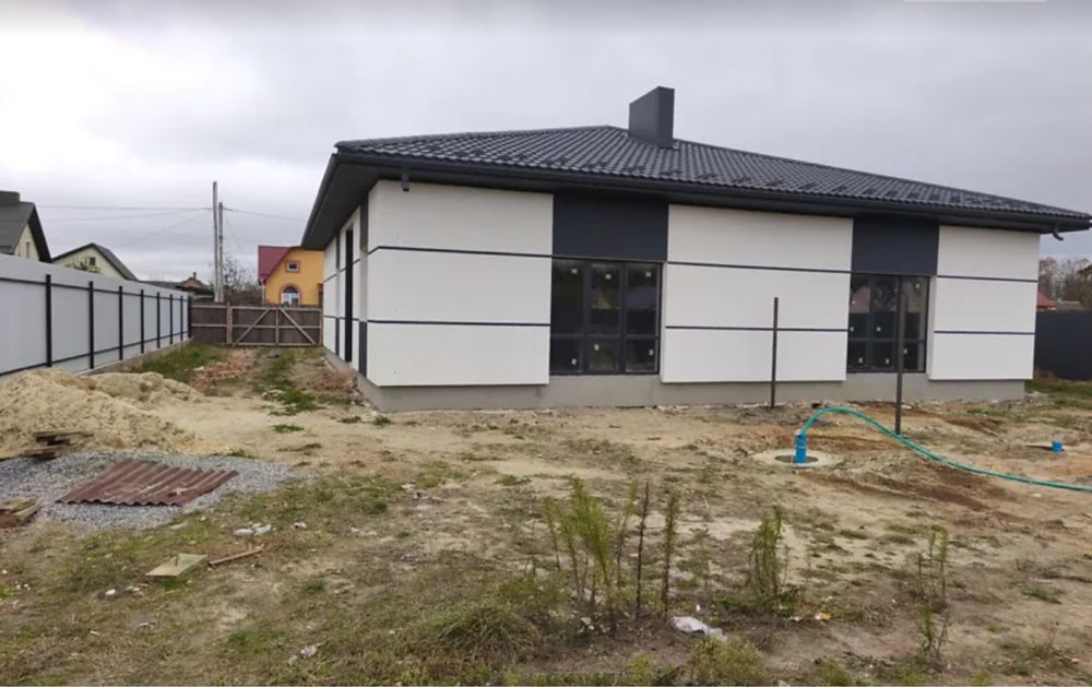 Продам Котедж біля озеру і лісу. Школа в 300 метрах! Є-Оселя.