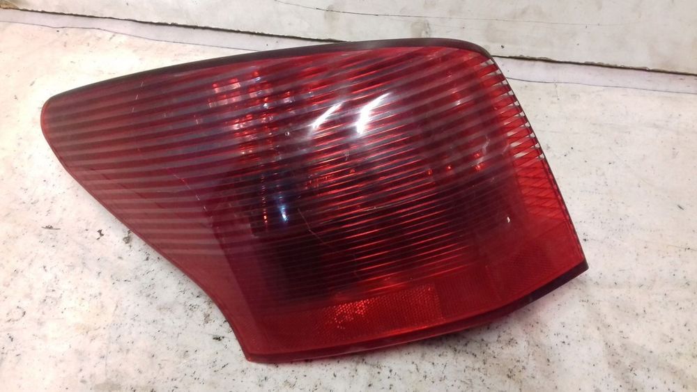 LAMPA LEWY TYŁ TYLNA PEUGEOT 407 SW KOMBI 04-