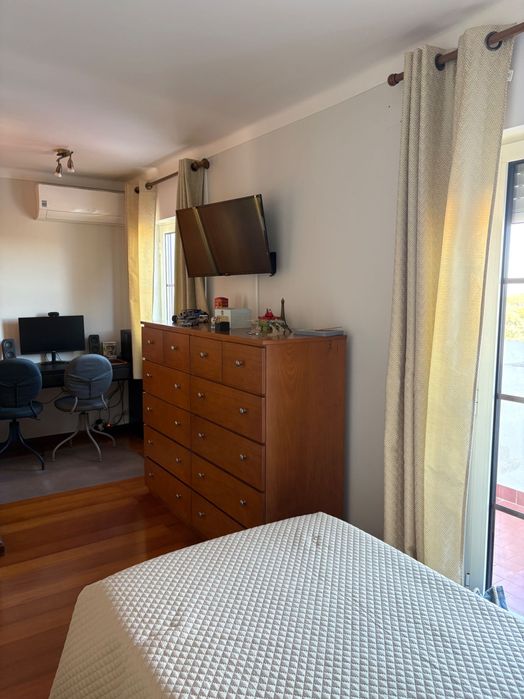 Duplex T4 em zona central