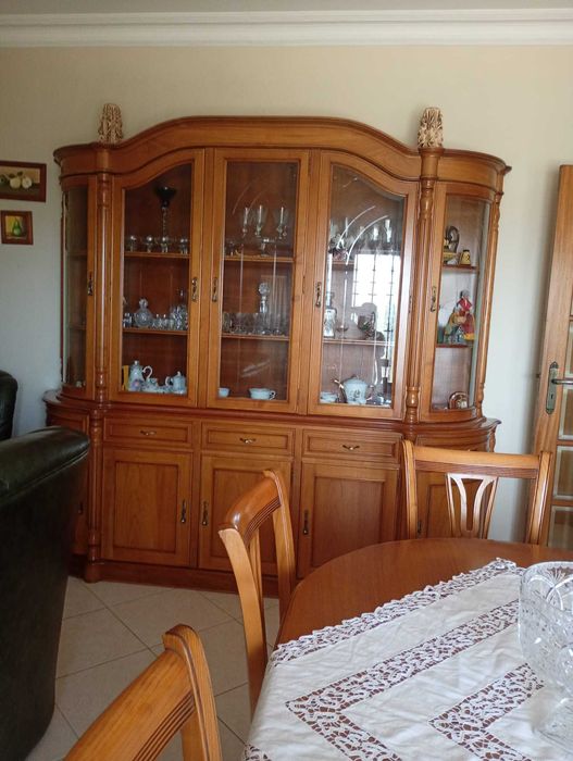 Conjunto Sala de Jantar - Madeira maciça