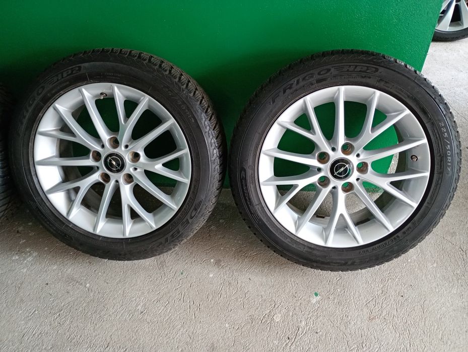 Koła OPEL/BMW 17 5x120 7Jx17 et 40 DĘBICA FRIGO HP2