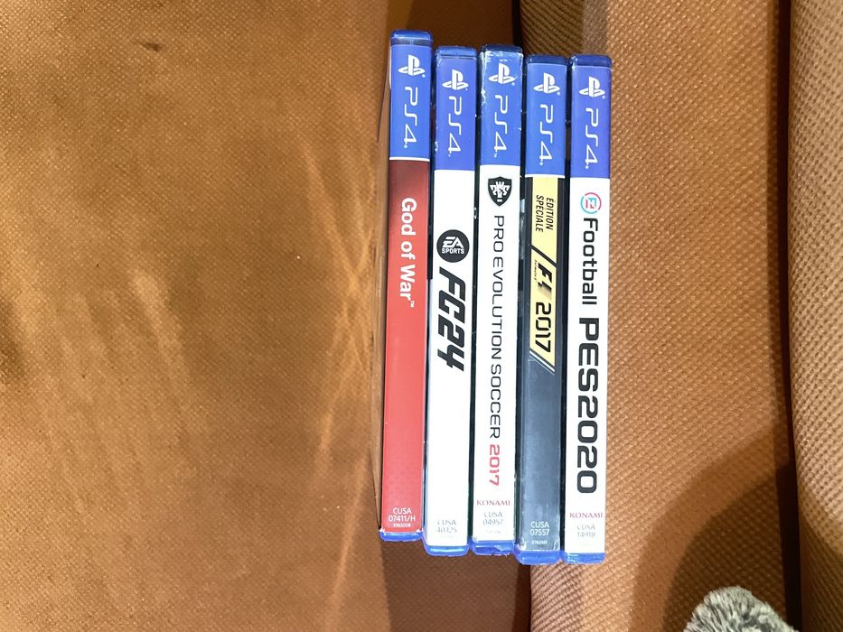 PlayStation 4 (5 games | 2 controllers)64553067340547123
