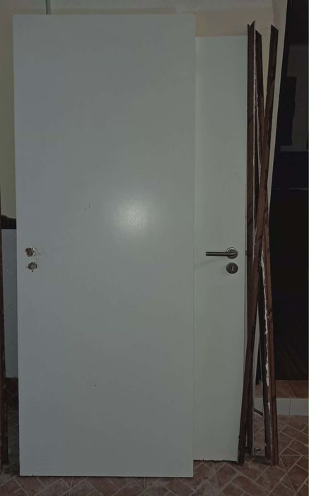 Portas de madeira em bom estado