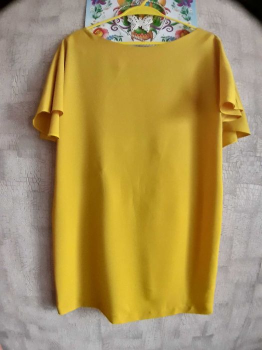 Гарна сукня, плаття від zara з глибоким вирізом ззаду. ZARA