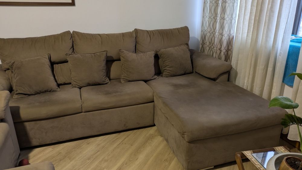 Conjunto de dois sofás