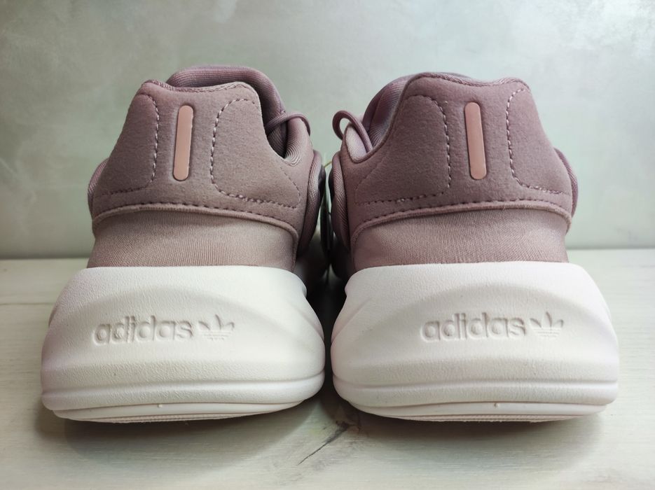 Кросівки adidas originals ozelia