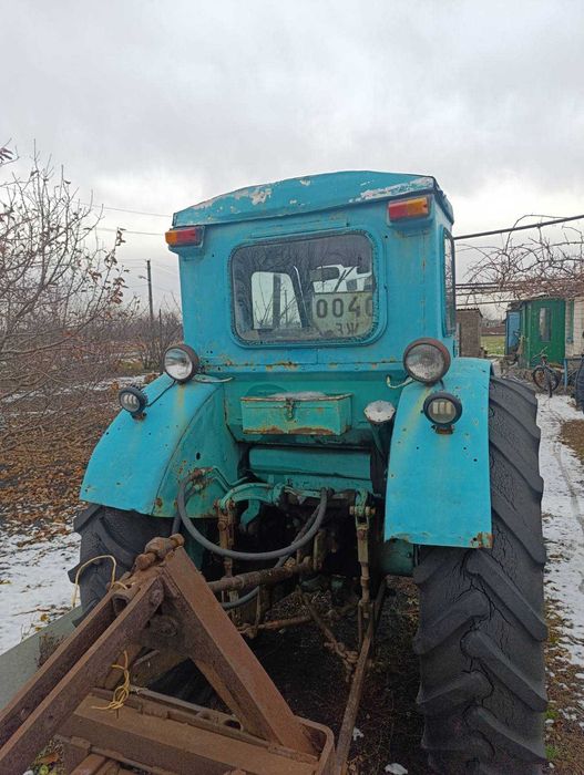 Продам Т-40 на ходу с плугом