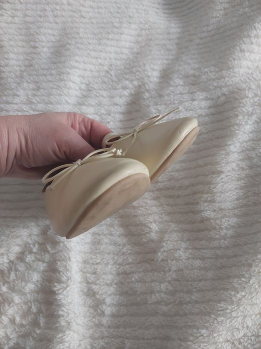 Baletki balerinki buciki eleganckie HM rozm. 26