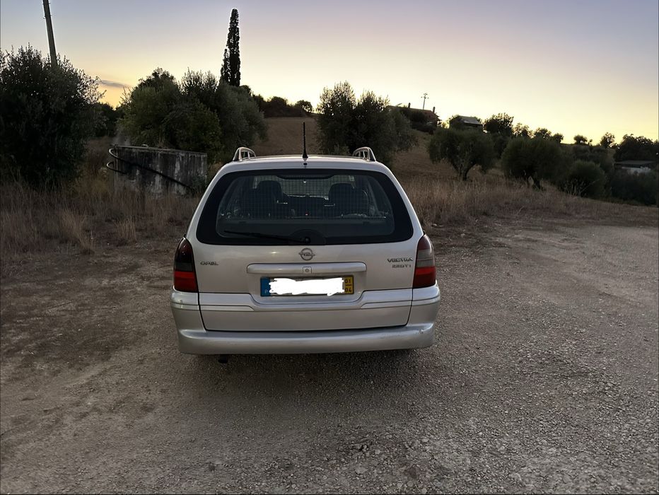 Opel Vectra Caravan 2.2DTI — photo 3