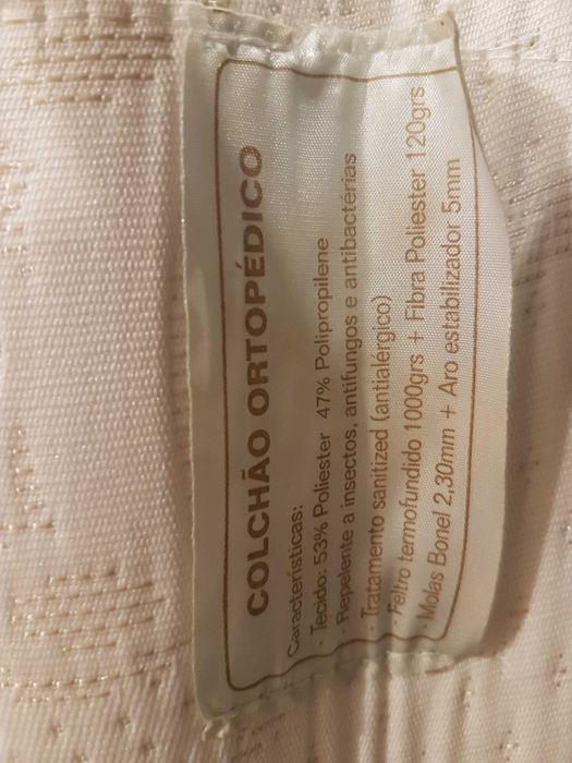 Cama de viagem Chicco com colchão ortopédico