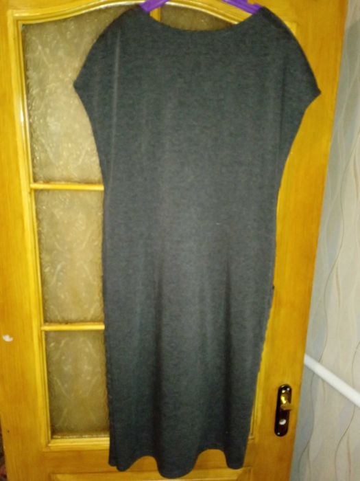 Демісезонне трикотажне плаття-сарафан в гарному стані