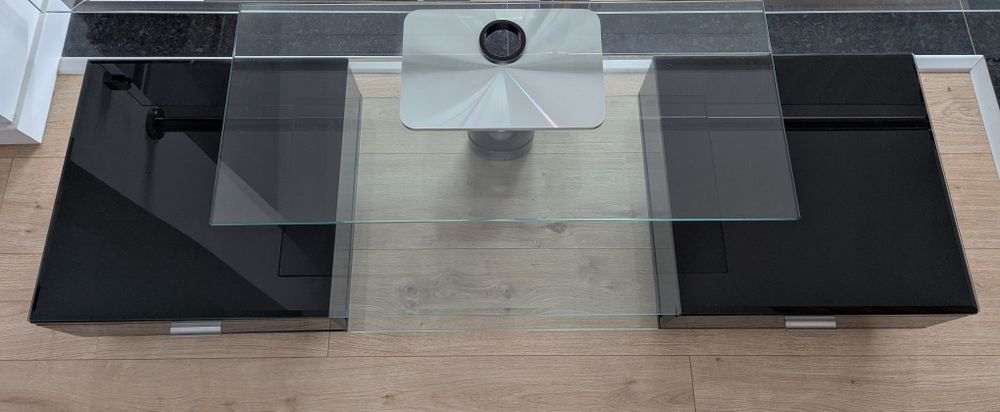 Móvel de TV em vidro