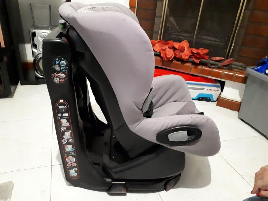 Cadeira Auto Bébé Confort Axiss