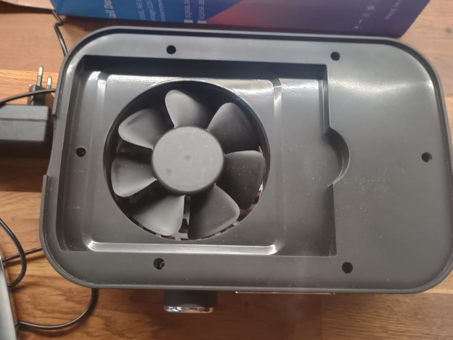 Pochłaniacz pyłu manicure