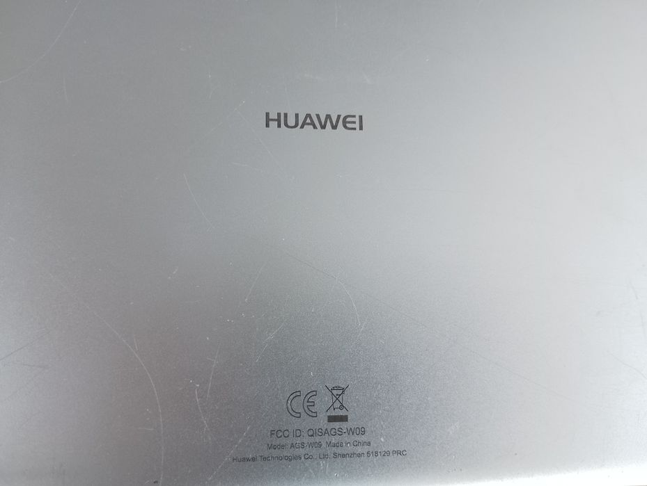 Планшет хуавей,побитий екран.