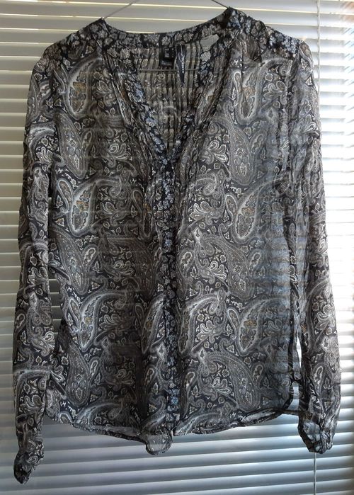Sprzedam elegancka transparentna bluzke z szyfonu w rozm. M.