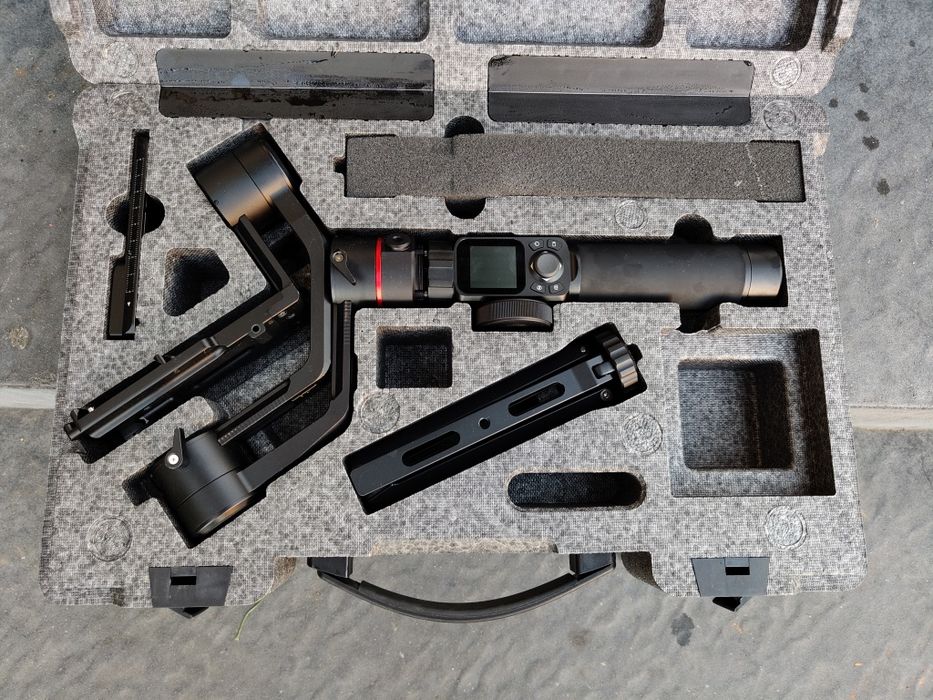 Gimbal Feiyutech AK2000 walizka komplet prawie nieużywany