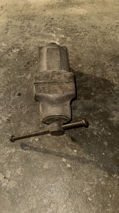 Imadło ślusarskie 150mm 37kg wagi