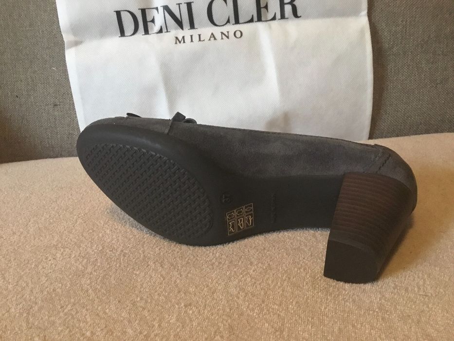 Pantofle zamszowe Deni Clear