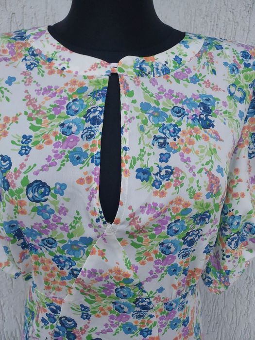 Nowa sukienka vintage w roz L/XL.