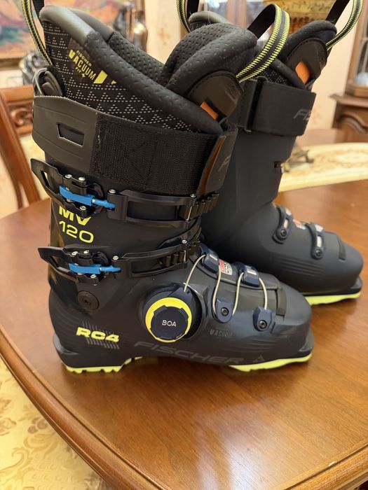 Лижні черевики FISHER RC-4 120 Vacuum BOA