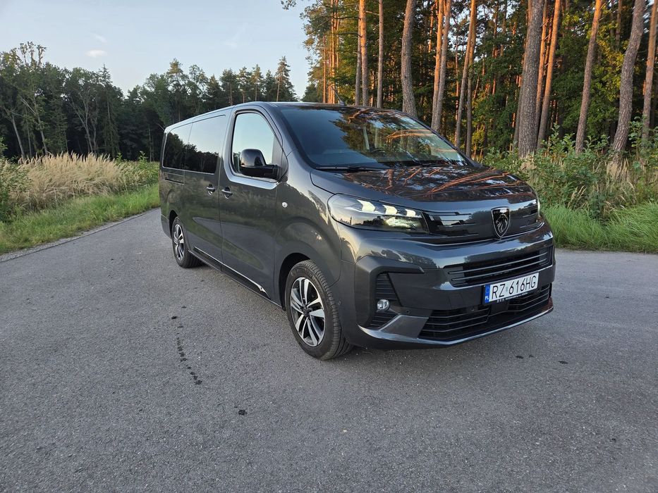 Peugeot Traveller
