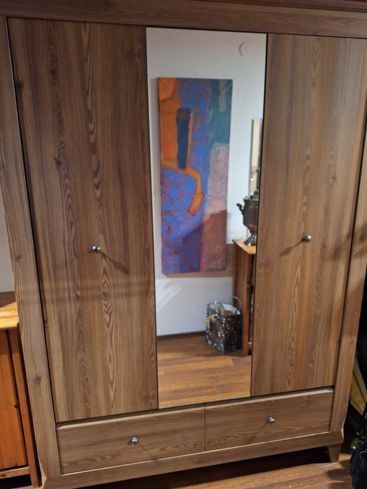 Sprzedam szafę dwudrzwiową firmy  Bergen