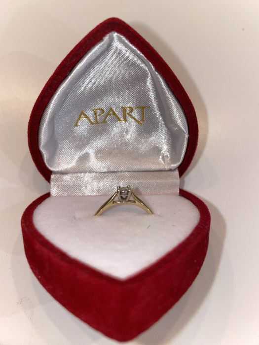 Złoty (pr.585) pierścionek z diamentem Apart rozmiar 13