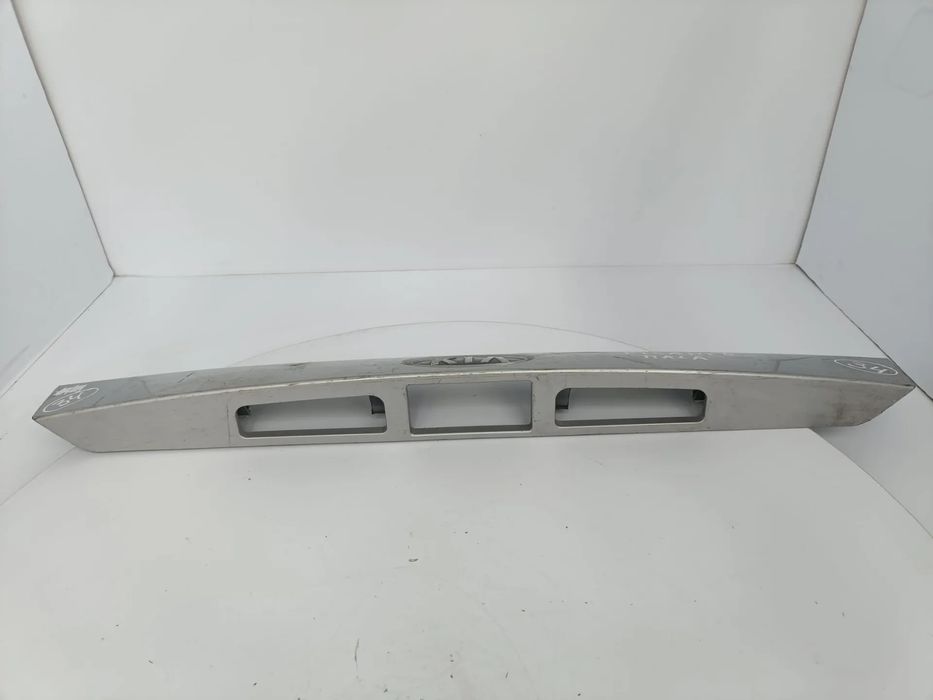 Friso tampa mala / régua luzes matricula KIA Picanto (BA)