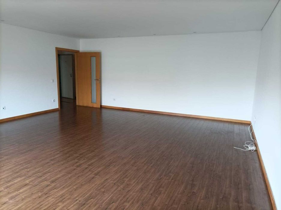 Apartamento T3 como novo - Esmoriz
