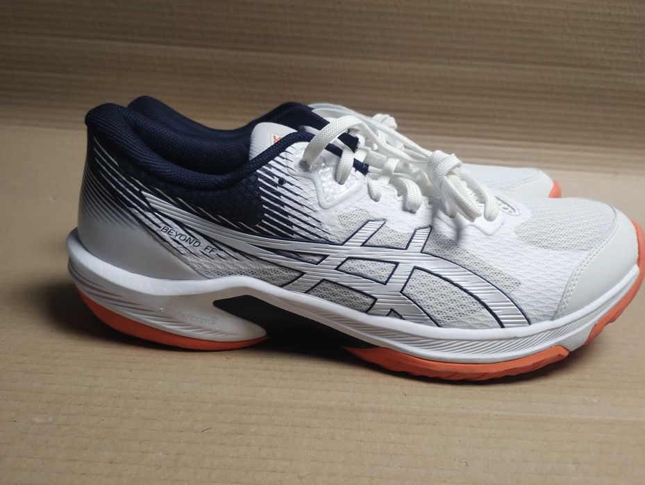buty sportowe halówki 44,5  Asics Beyand FF idealny stan